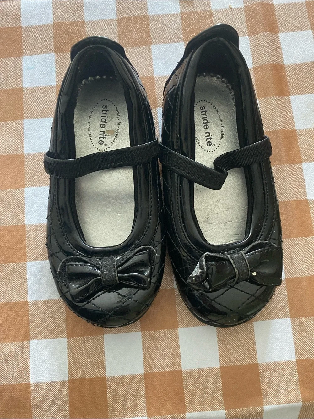 Stride Rite Black Quilted Mary Janes with Bow Size 8